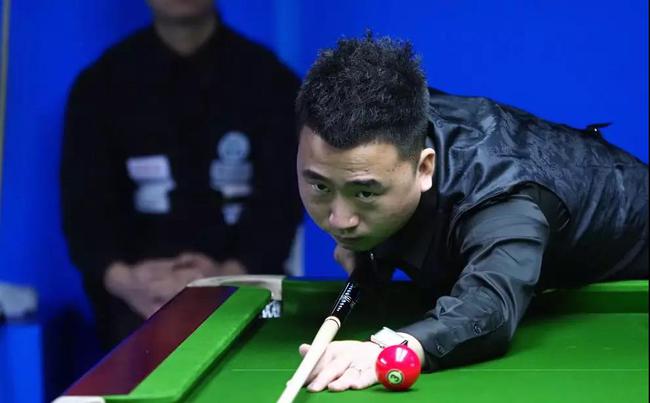 出热烈掌声 出热烈掌声